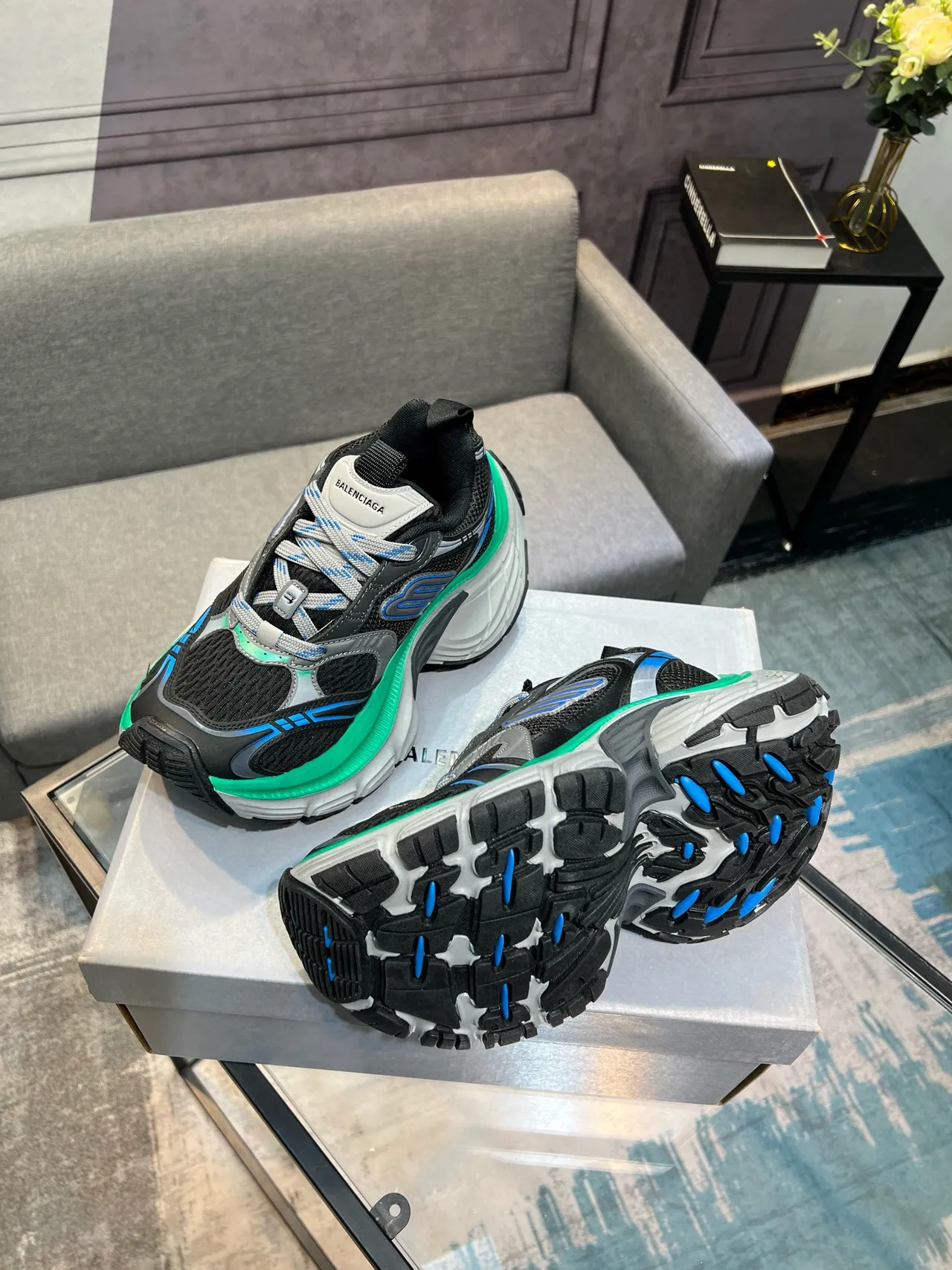 Balenciaga Preto Verde Oversized Sculpted Sole Malha E Construção De Superposição Sintética Tênis Chunky 4