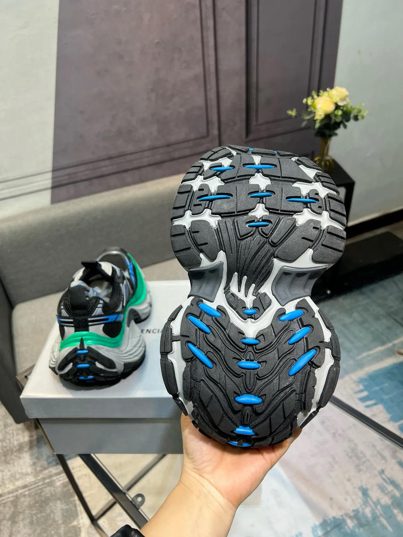 Balenciaga Preto Verde Oversized Sculpted Sole Malha E Construção De Superposição Sintética Tênis Chunky 7