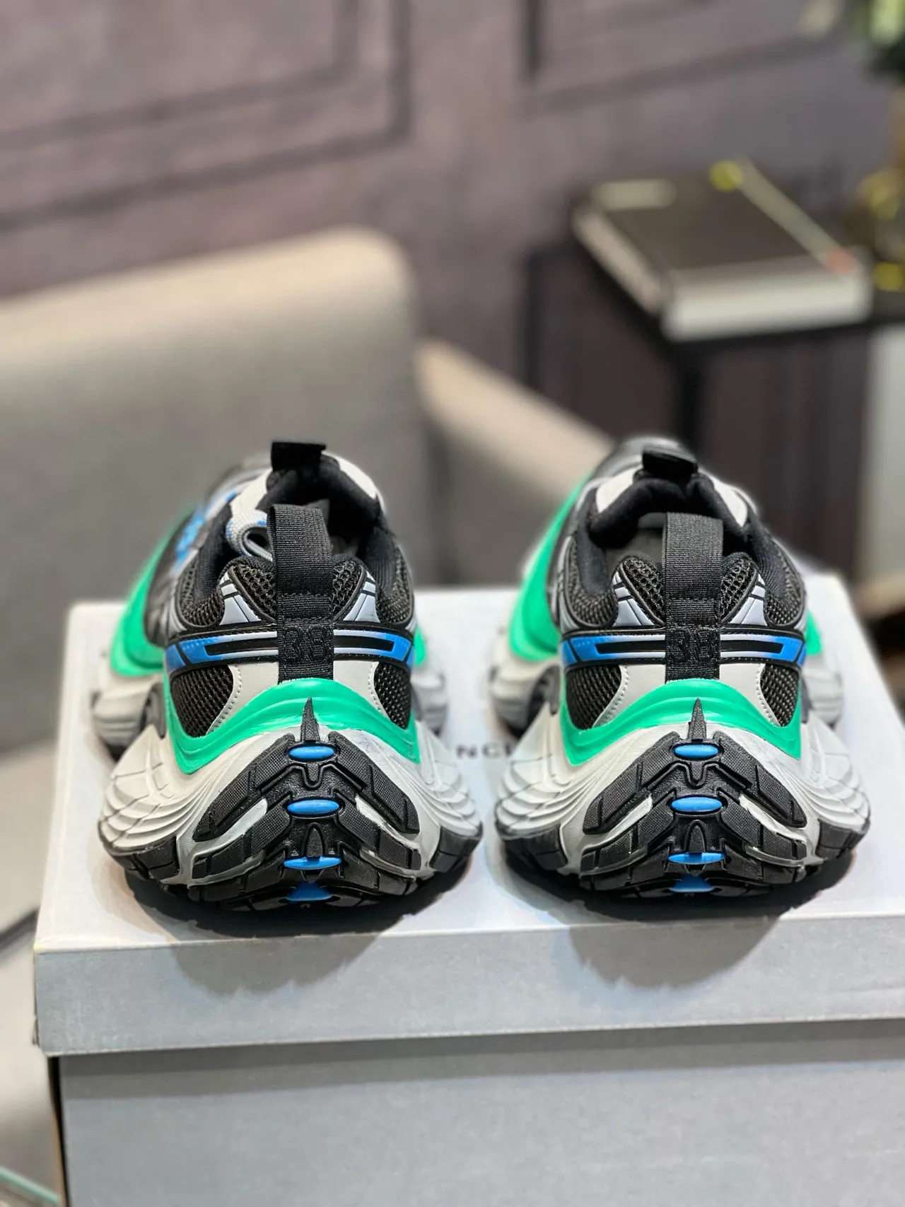 Balenciaga Preto Verde Oversized Sculpted Sole Malha E Construção De Superposição Sintética Tênis Chunky 8