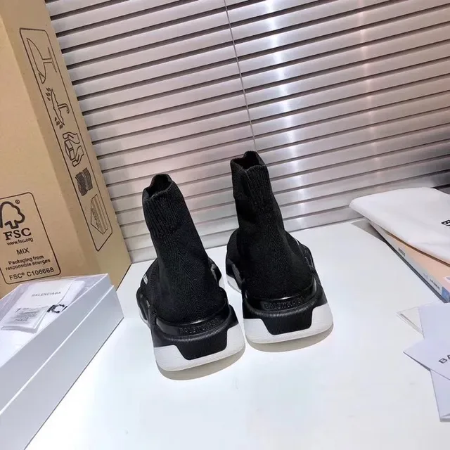 Balenciaga preto branco Sock-Fit Knit Upper Sculpted Multi-Part Sole Lifestyle Sneakers 4