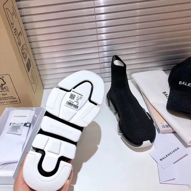 Balenciaga preto branco Sock-Fit Knit Upper Sculpted Multi-Part Sole Lifestyle Sneakers 8