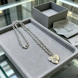 Balenciaga 银色心形吊坠 粗链条项链