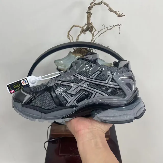 Balenciaga Runner Gray and Black Chunky Sneakers 6