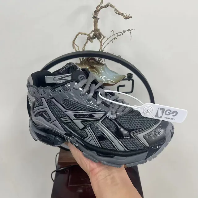 Balenciaga Runner Gray and Black Chunky Sneakers 8