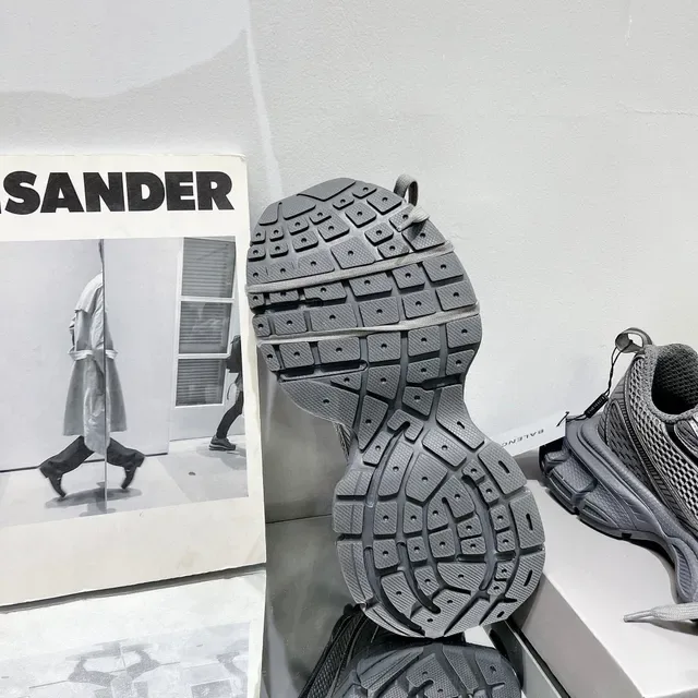 Balenciaga Runner Chaussures Gris Métallique Chunky 2