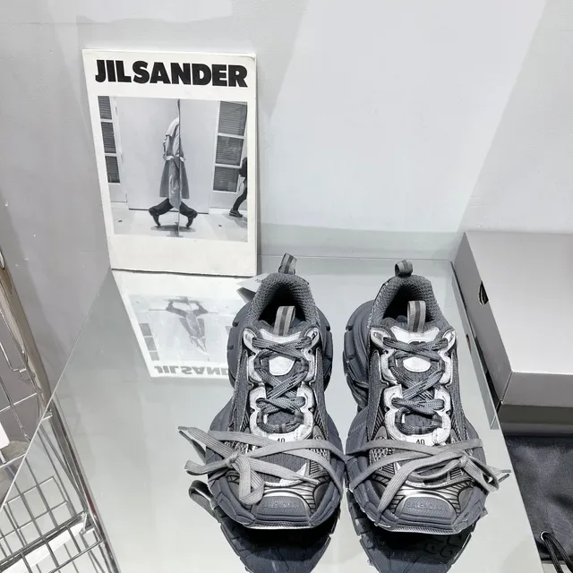 Balenciaga Runner Chaussures Gris Métallique Chunky 9