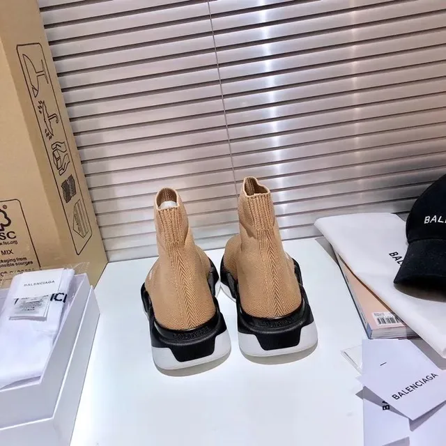 Balenciaga Speed Trainer Bege Preto Branco Sneakers Lifestyle 7
