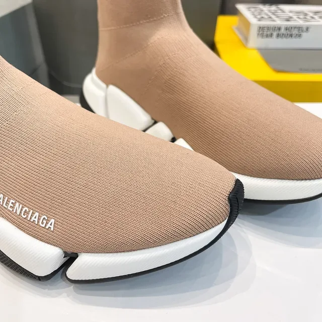 Balenciaga Speed Trainer Beige Blanco Negro Lifestyle Sneakers 3