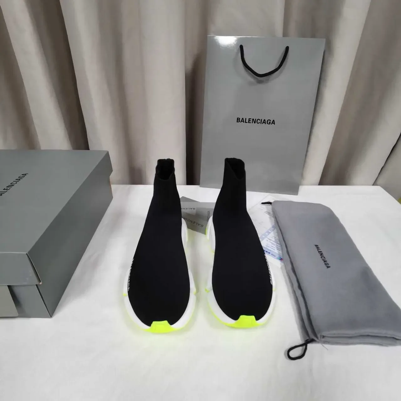 Balenciaga Speedcat 黑色黄色 袜套贴合 针织鞋面 分段块状鞋底 生活方式运动鞋 4