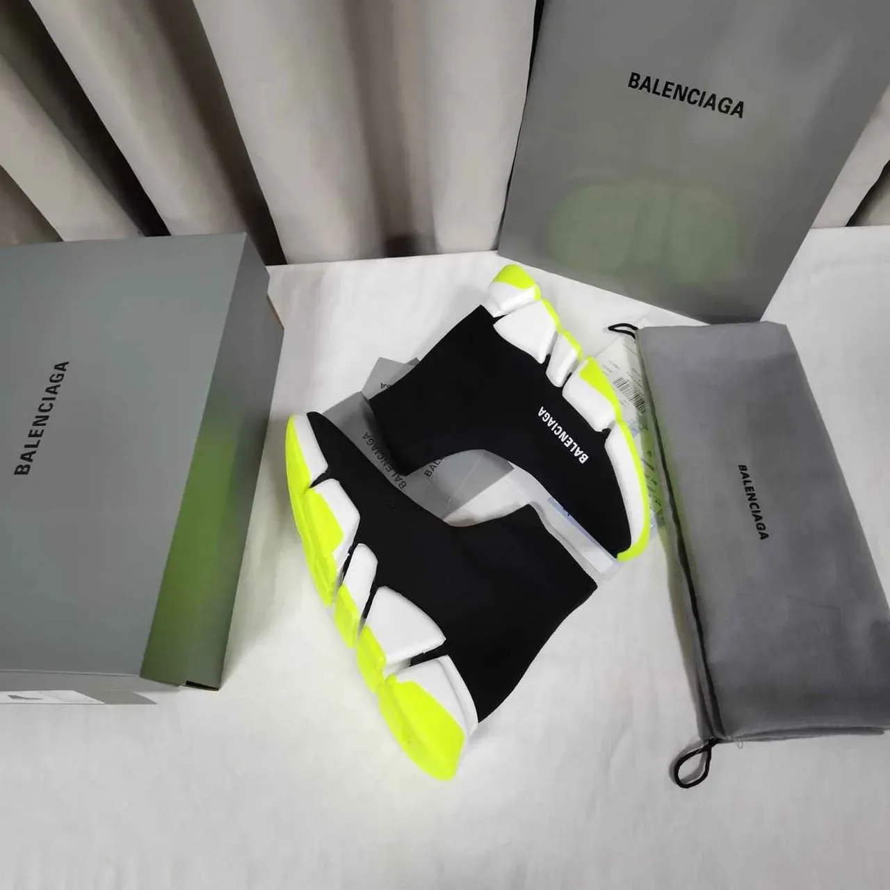Balenciaga Speedcat 黑色黄色 袜套贴合 针织鞋面 分段块状鞋底 生活方式运动鞋 8