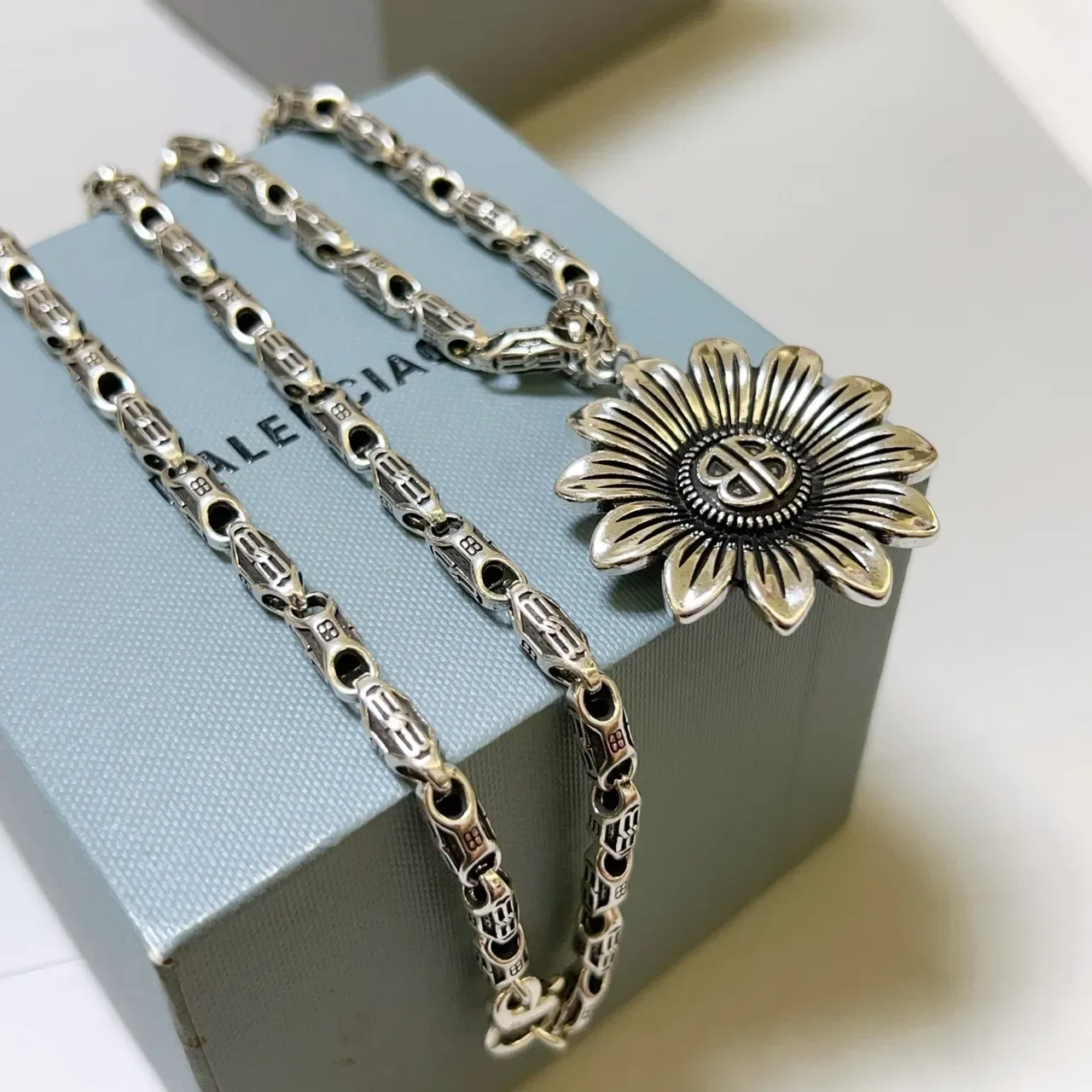 Balenciaga Sunflower Pendant Silver-Tone Necklace 2