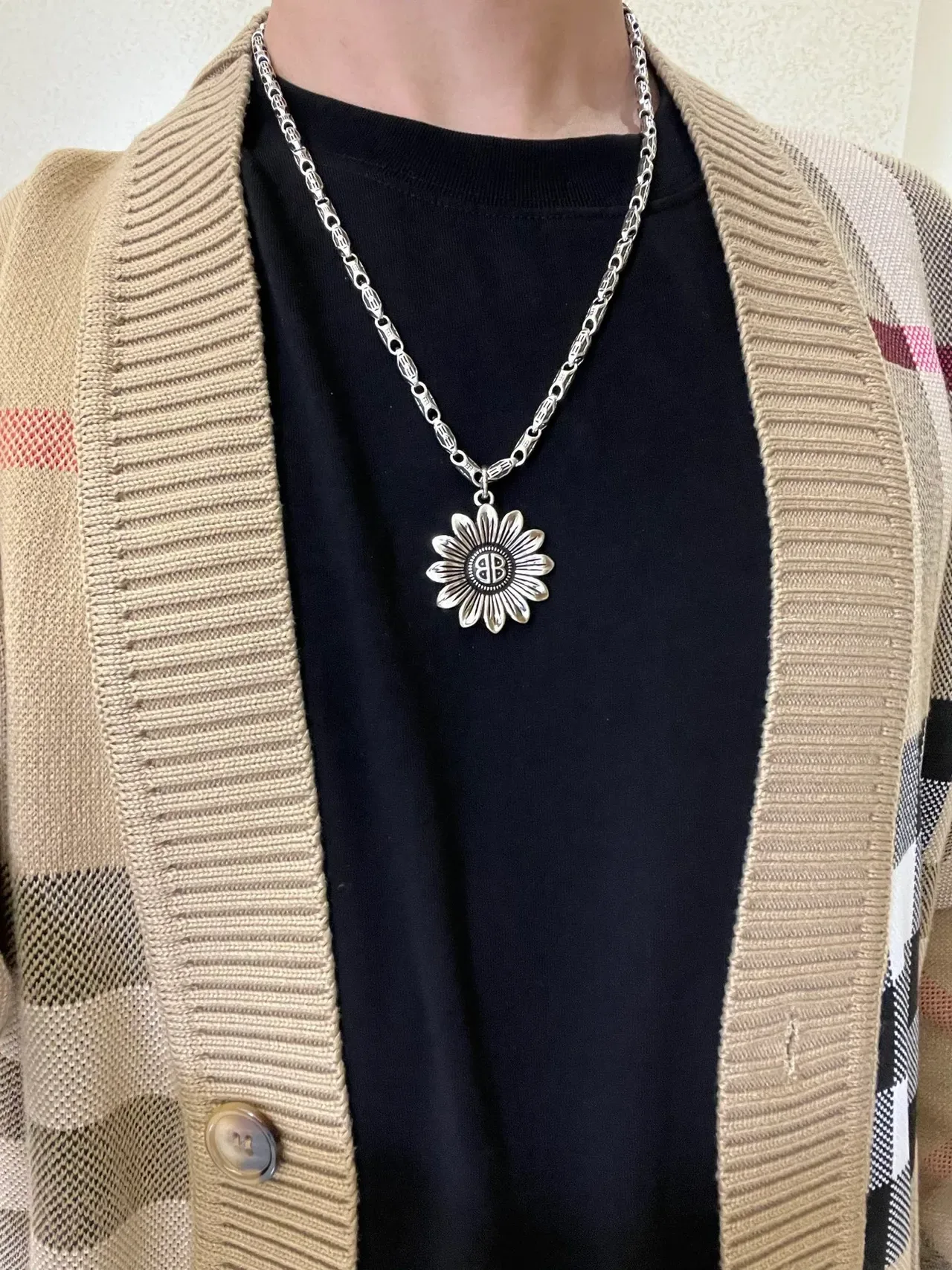 Balenciaga Sunflower Pendant Silver-Tone Necklace 3