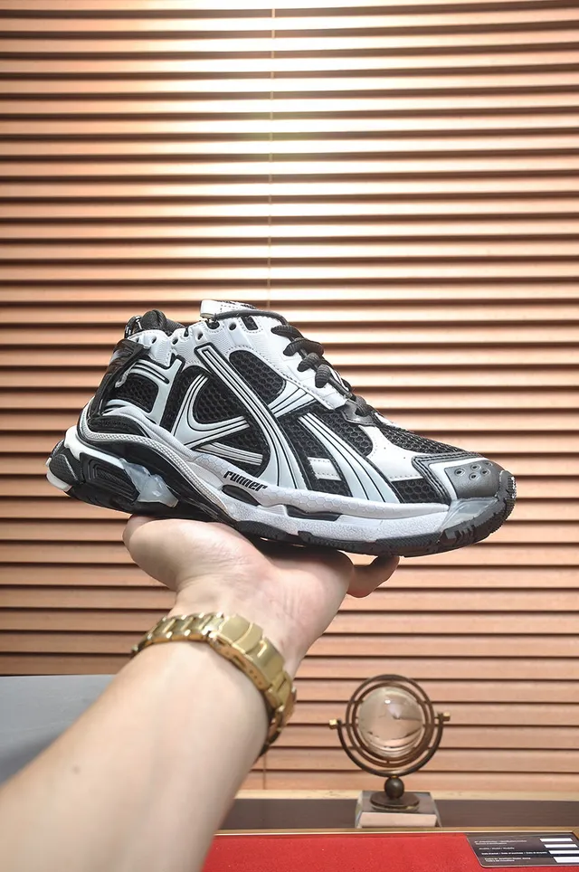 Balenciaga Track Trainer حذاء رياضي أسود وأبيض سميك 2