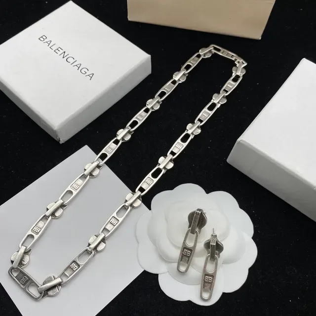 Balenciaga قلادة سلسلة سحابية روابط متشابكة فضية 9
