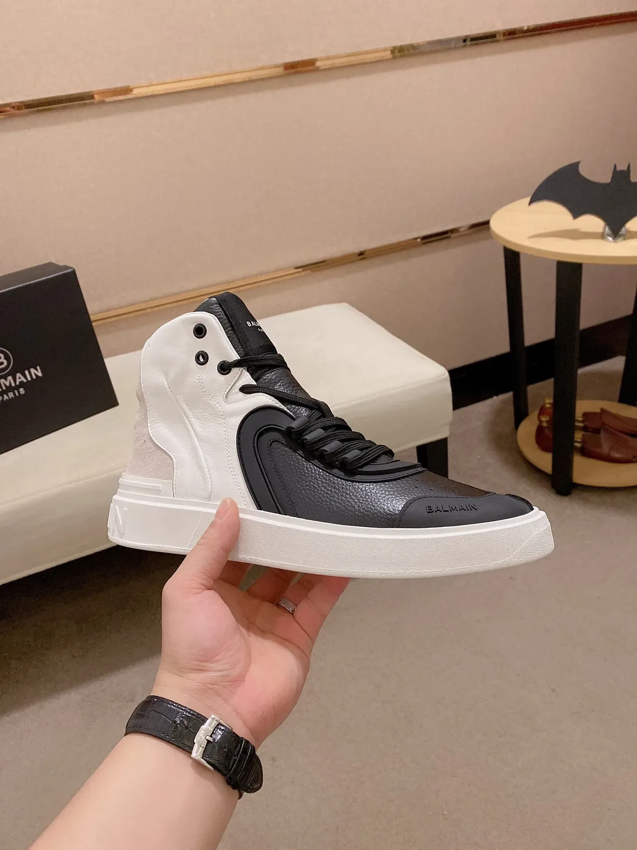 Balmain Sneakers Lifestyle Noir Blanc High-Top Two-Tone 7
