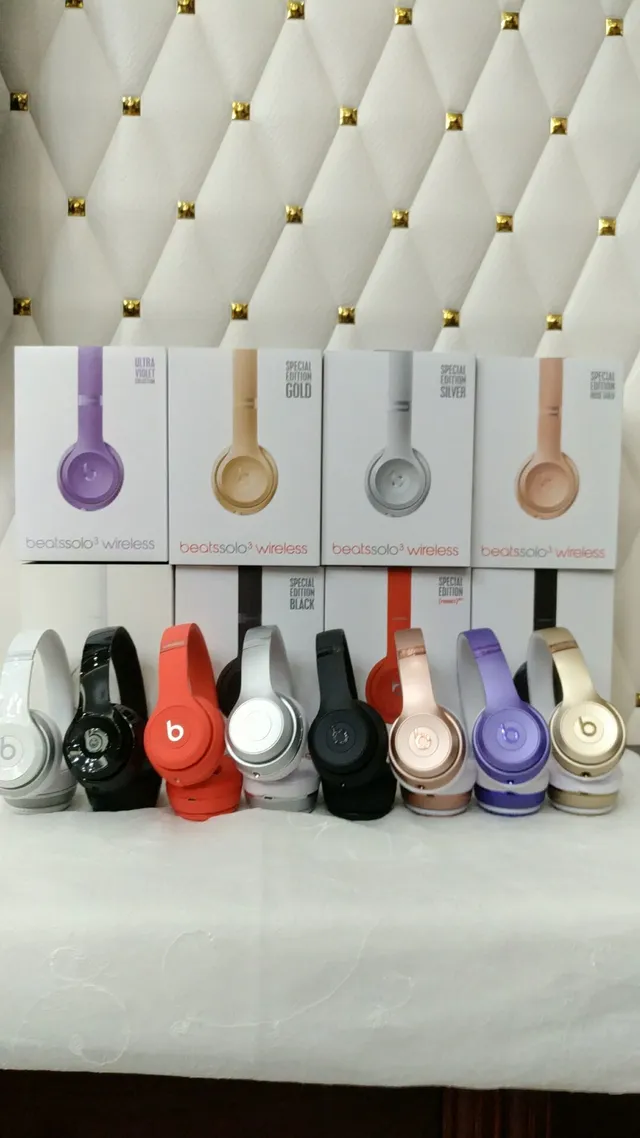 Beats Solo3 Wireless Multicolor Over-ear Headphones 1
