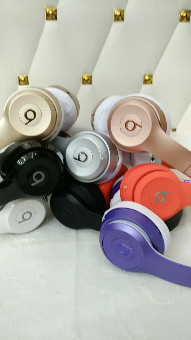 Beats Solo3 Wireless Multicolor Over-ear Headphones 3