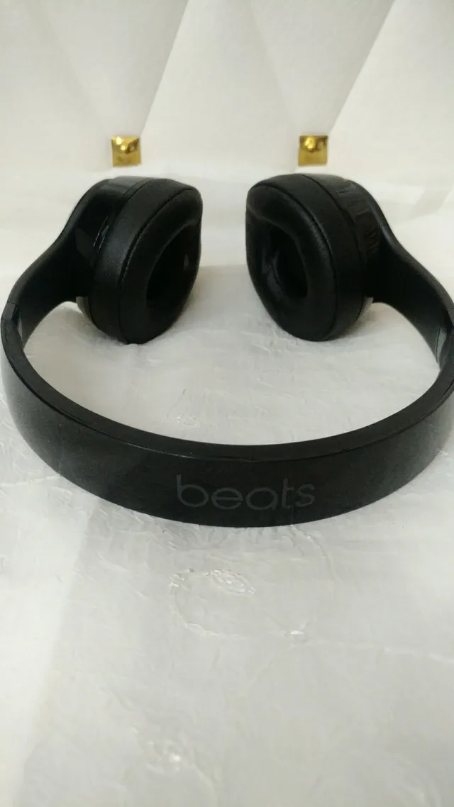 Beats Solo3 Wireless Multicolor Over-ear Headphones 23