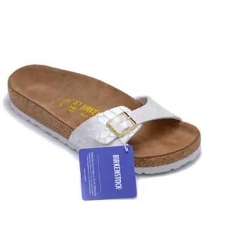 Birkenstock Arizona इरिडेसेंट व्हाइट कैजुअल सैंडल
