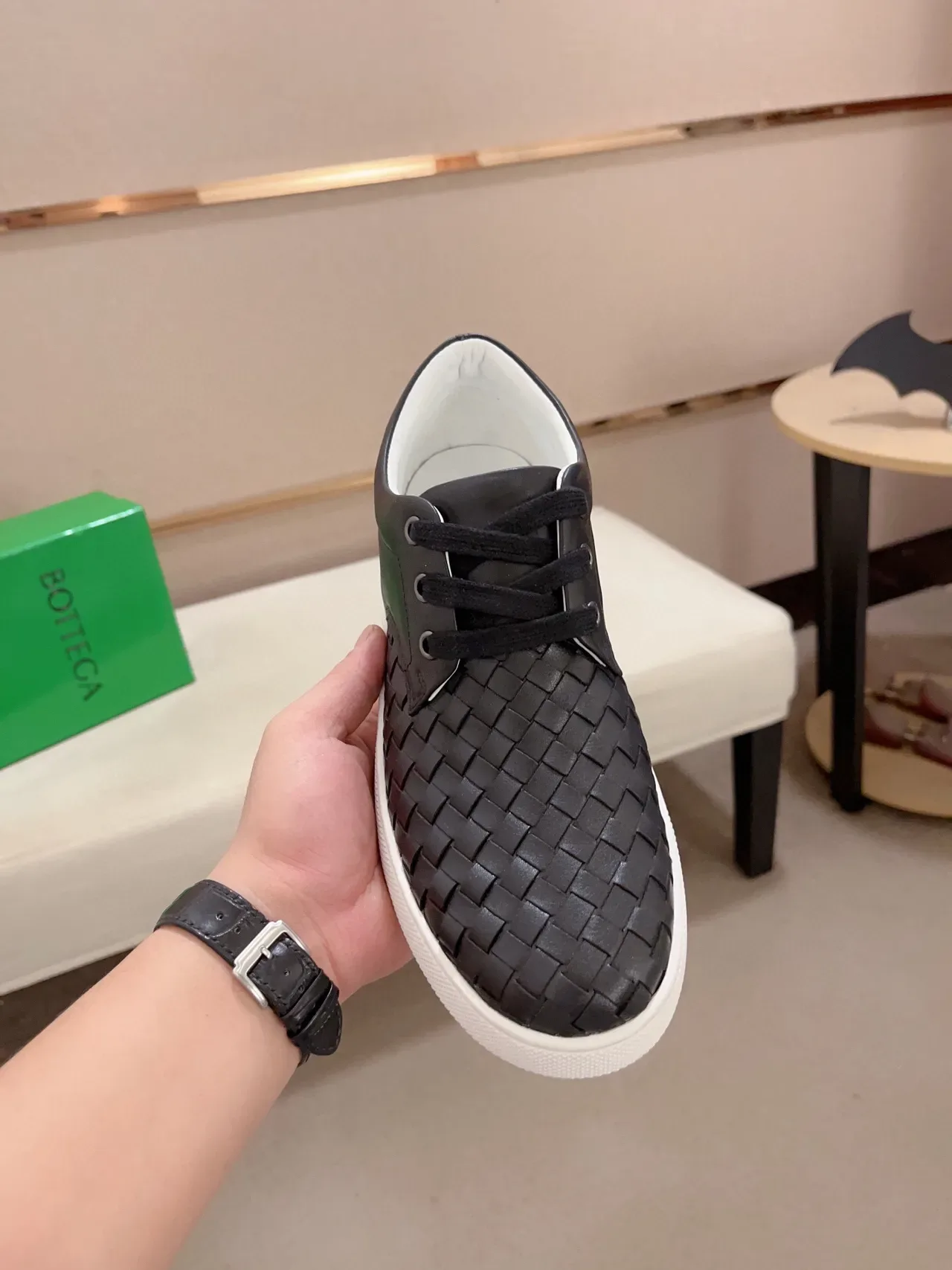 Bottega Veneta Cassette 黑色 Intrecciato 编织皮革 生活方式运动鞋 2