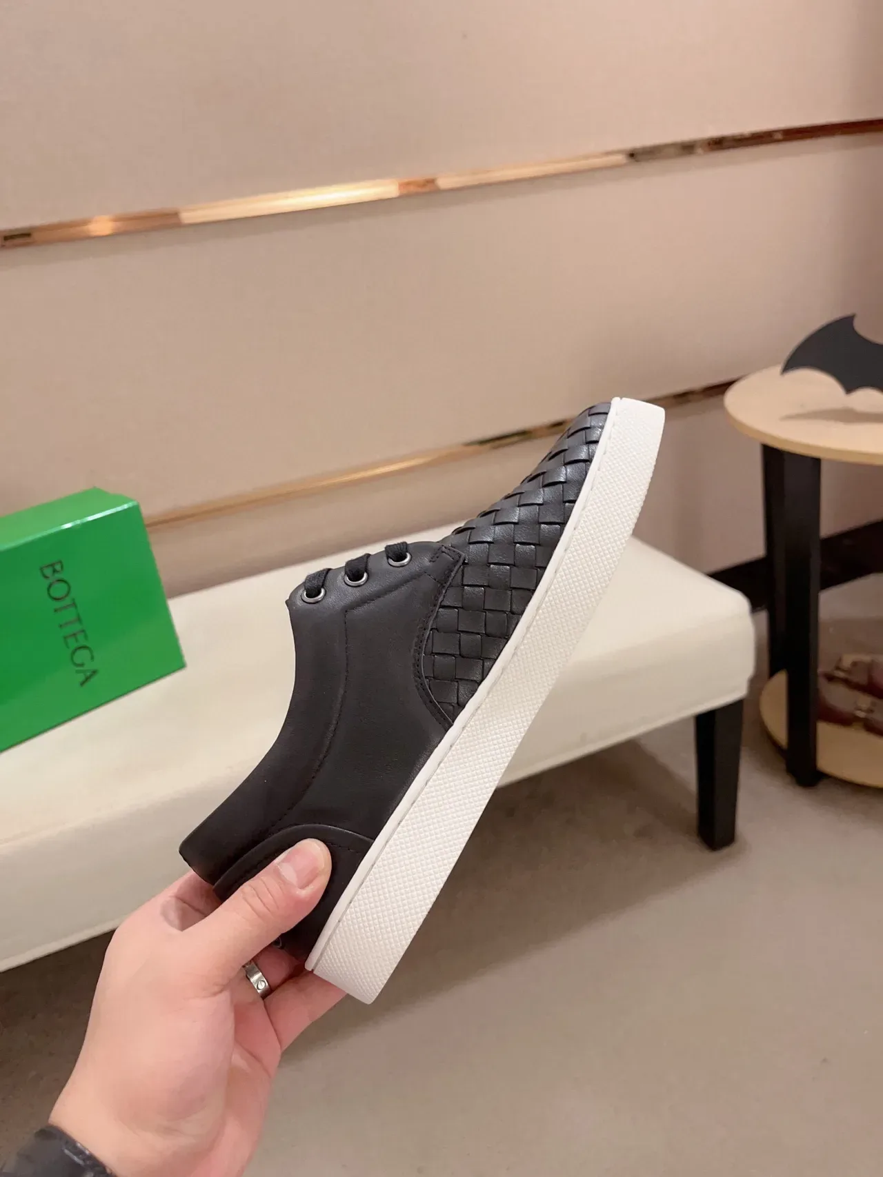 Bottega Veneta Cassette 黑色 Intrecciato 编织皮革 生活方式运动鞋 5