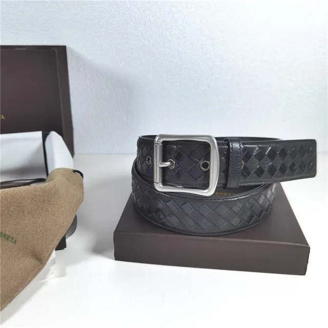 Bottega Veneta Intrecciato Woven Cinturón de cuero negro 3