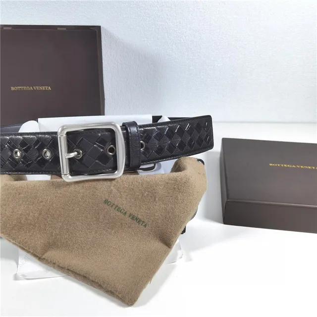 Bottega Veneta Intrecciato Woven Cinturón de cuero negro 5