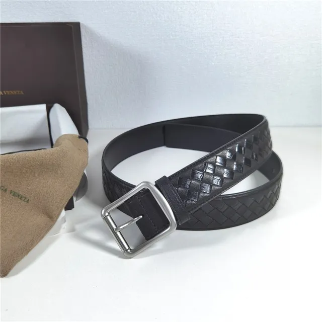 Bottega Veneta Intrecciato Woven Cinturón de cuero negro 9