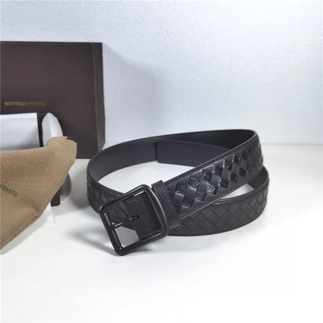 Bottega Veneta Intrecciato Woven Cinturón de cuero negro 18
