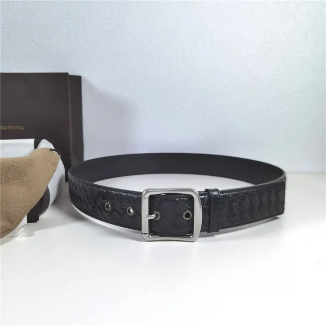 Bottega Veneta Intrecciato Woven Cinturón de cuero negro 22