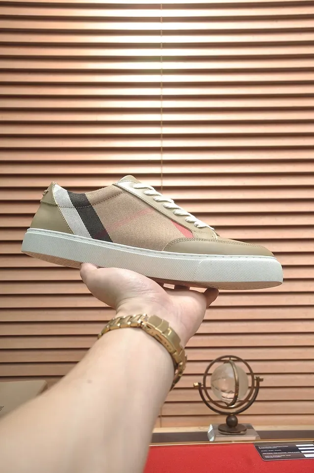 Burberry Beige Multicolor Low-Top Textile-and-Leather Upper Lifestyle Sneakers 1