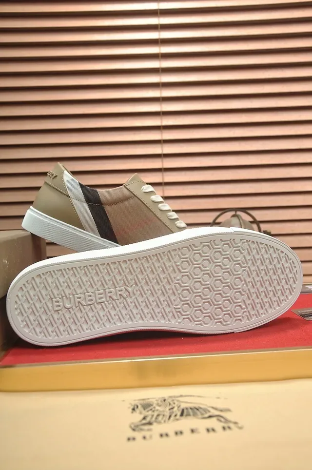 Burberry Beige Multicolor Low-Top Textile-and-Leather Upper Lifestyle Sneakers 3
