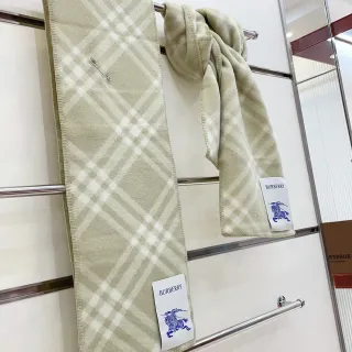 Burberry Bege Branco Padrão Xadrez Diagonal Bordas Franjas Cachecol de Cashmere