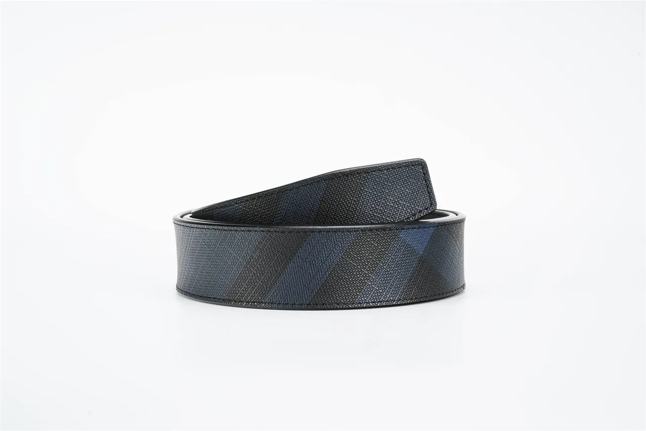 Burberry Knight Cinto de couro preto dourado com fivela retangular texturizada 3
