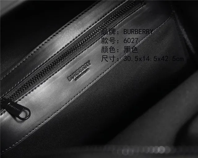 Burberry Knight sac à dos casual monogram tonal noir 3