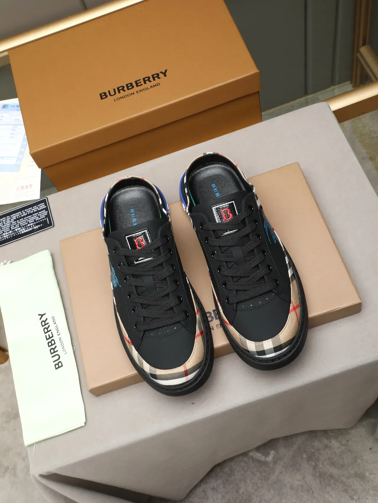 Burberry فارس مطبوعة المربعات مفتوحة الظهر موزة أسلوب حياة حذاء رياضي 2