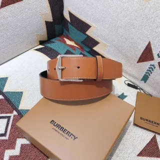 Burberry Knight Ceinture en cuir tan