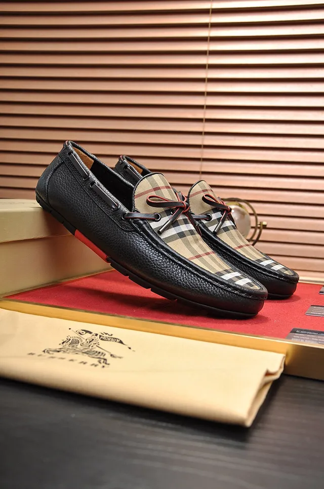 Burberry Loafer Noir Beige Cuir grainé Panel Nova Check Loafer 8