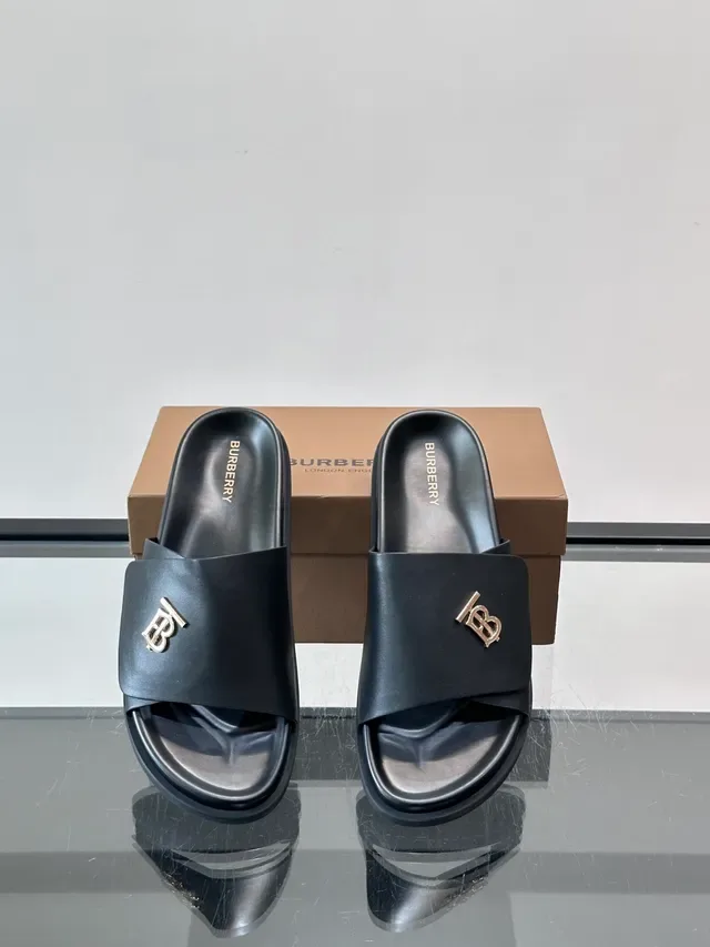 Burberry Monogram Slide Black Beige Minimalist Single-Strap نعال 4