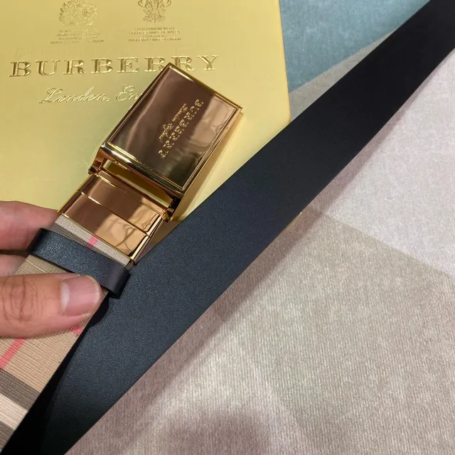 Burberry Reversible Nova Check Belt Beige Black Pattern Leather Belt 4