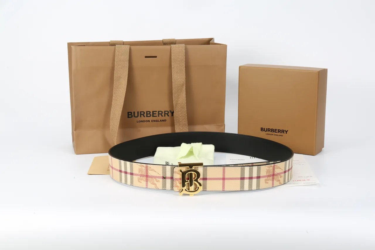 Burberry TB Belt Cinto de couro bege xadrez tom dourado 2