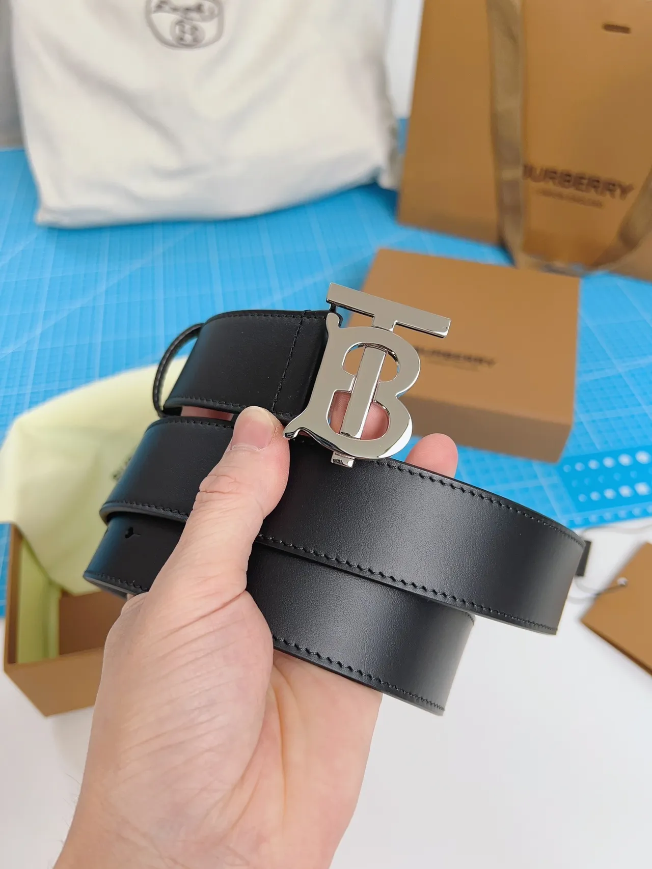 Burberry TB Belt Black Silver Smooth Polished Monogram Buckle Leather Belt 9
