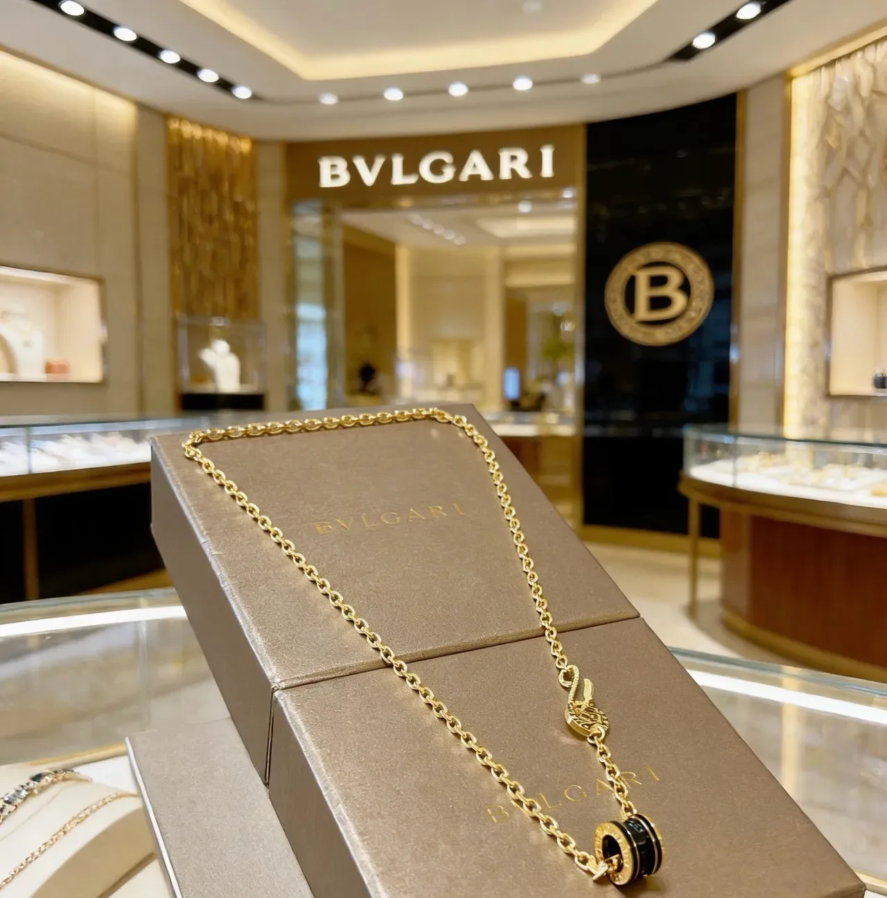 Bvlgari B.zero1 黑色陶瓷金链项链 3