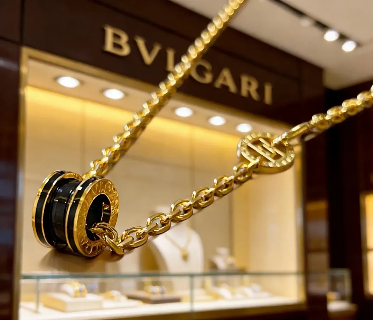 Bvlgari B.zero1 黑色陶瓷金链项链 9