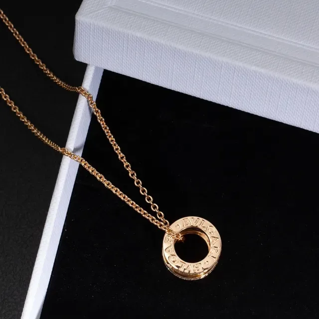 Bvlgari B.zero1 玫瑰金圆柱形镶钻项链 3