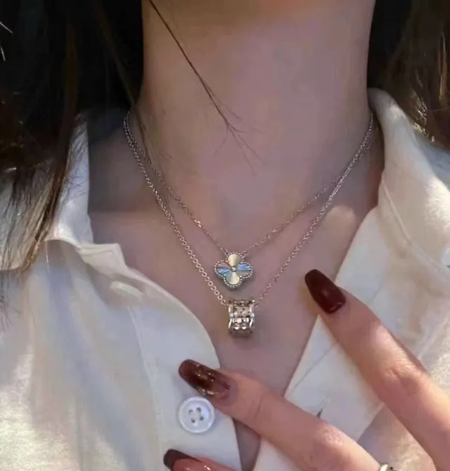 Bvlgari B.zero1 Rock Silver Tubogas-Inspired 圆柱形吊坠 多环堆叠构造项链 3