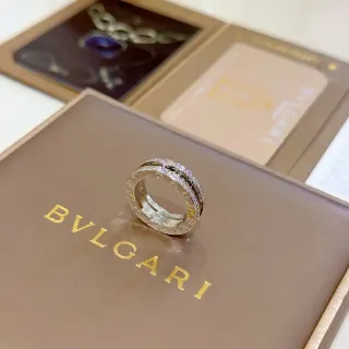 Bvlgari B.zero1 خاتم ماس بافيه متداخل و نقش أسود