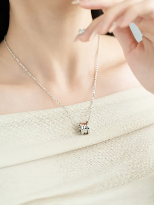Bvlgari B.zero1 Stacked Ring Rose Gold Necklace 4