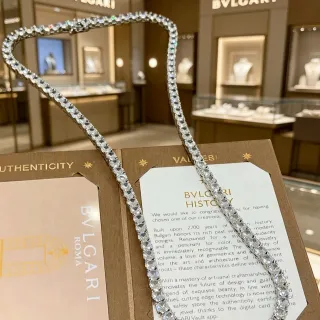 Bvlgari डबल-रो पेव डायमंड नेकलेस