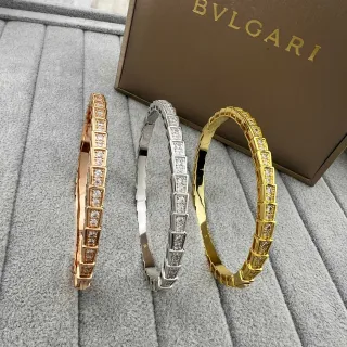 Bvlgari ज्यामितीय पेवे-सेट रिजिड बैंगल ब्रेसलेट